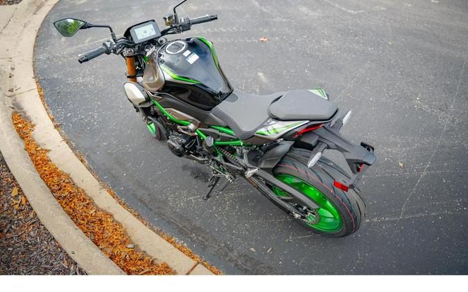2025 Kawasaki Z900 SE ABS