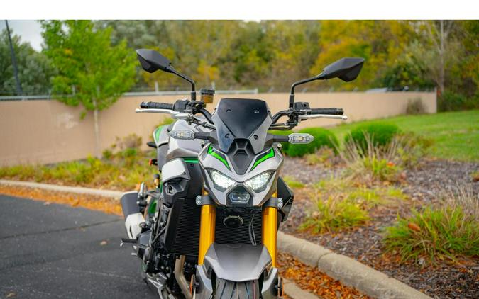 2025 Kawasaki Z900 SE ABS