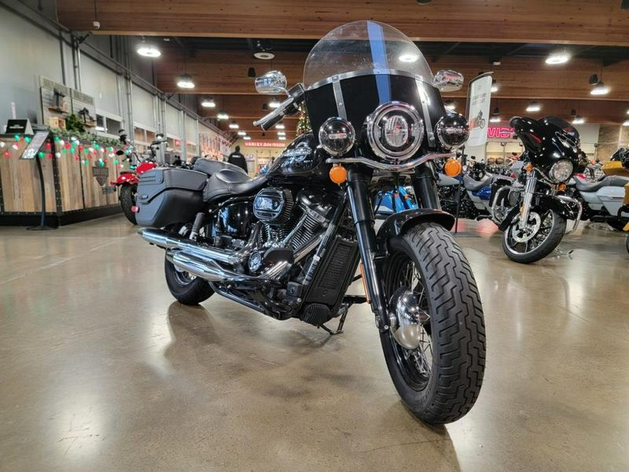 2018 Harley-Davidson® FLHCS - Softail® Heritage Classic 114