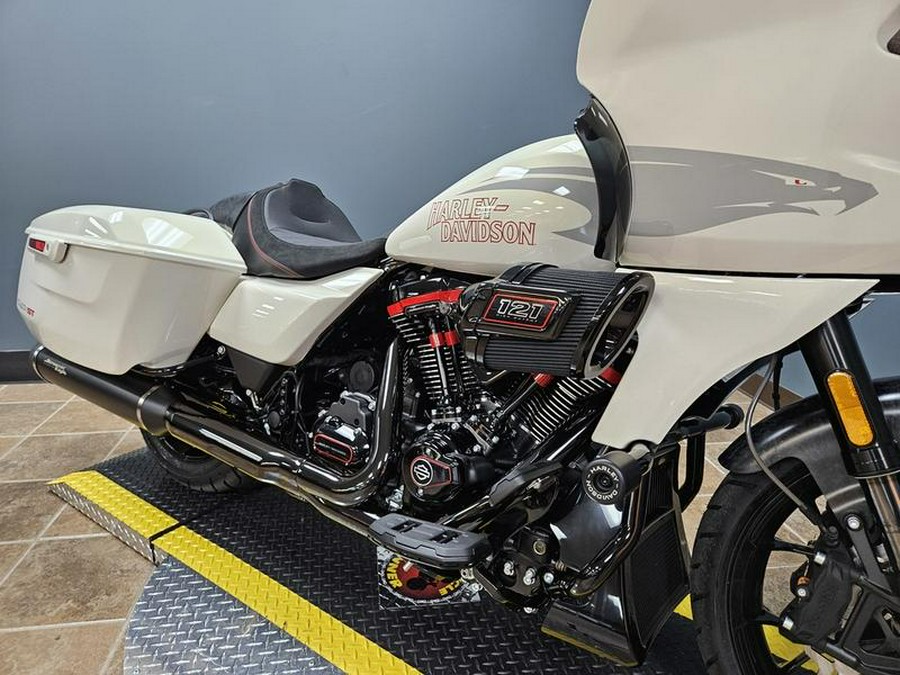 2024 Harley-Davidson® FLTRXSTSE - CVO™ Road Glide® ST