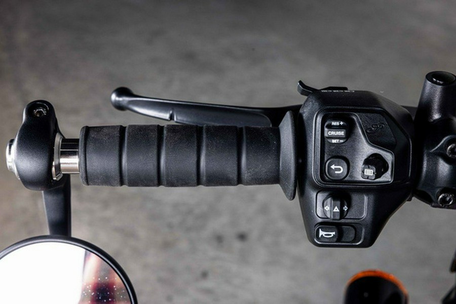 2026 Indian 101 Scout Black Crystal with Super Graphite