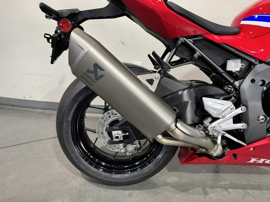 2026 Honda® CBR1000RR-R Fireblade SP