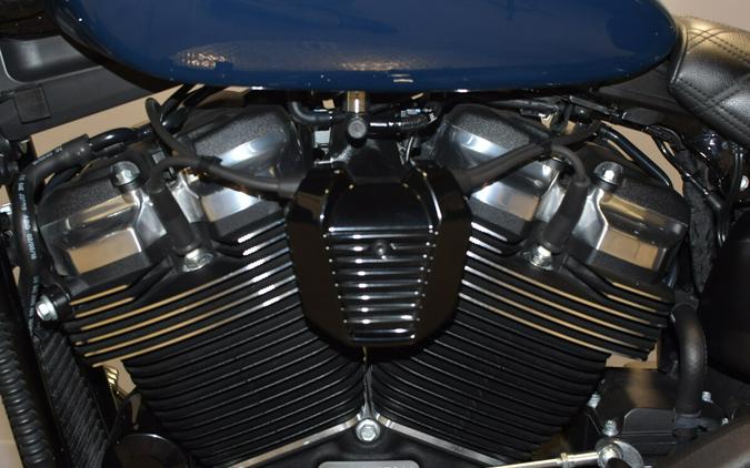 2019 Harley-Davidson Street Bob Billiard Blue