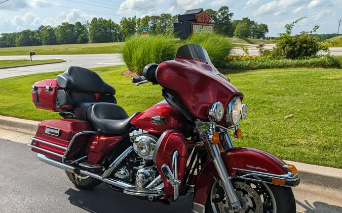 2008 Harley-Davidson Electra Glide® Ultra Classic® Candy Red Sunglo