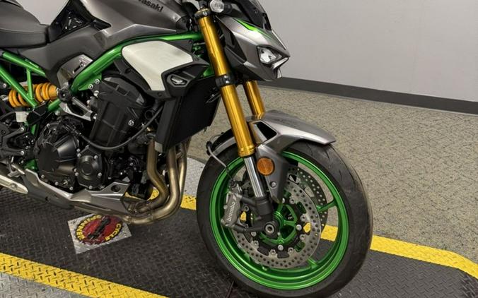 2025 Kawasaki Z900 SE ABS