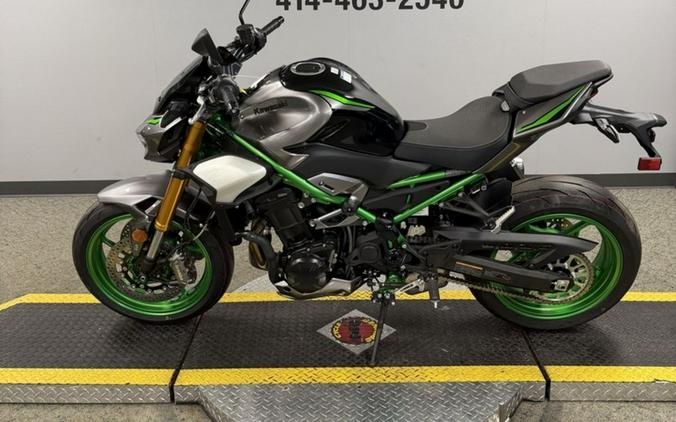 2025 Kawasaki Z900 SE ABS