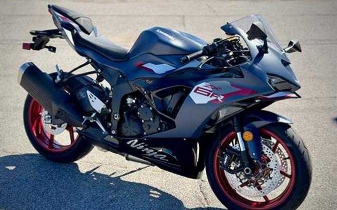 2027 Kawasaki NINJA® ZX™-6R ABS
