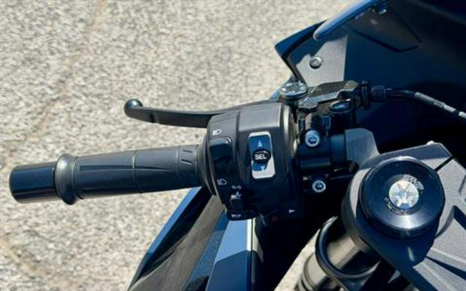 2027 Kawasaki NINJA® ZX™-6R ABS