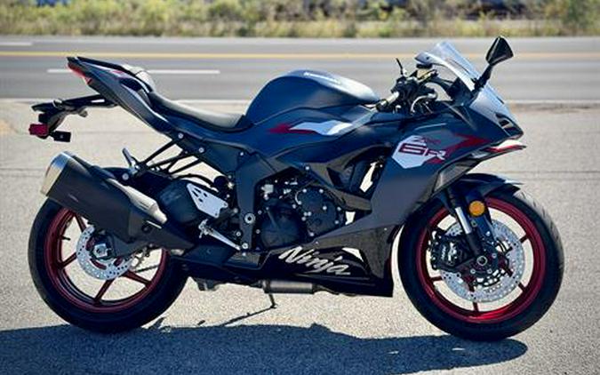 2027 Kawasaki NINJA® ZX™-6R ABS