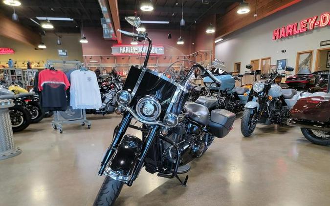 2018 Harley-Davidson® FLHCS - Softail® Heritage Classic 114