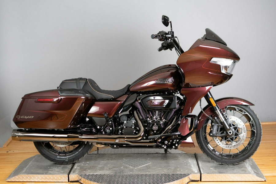 2024 Harley-Davidson<sup>®</sup> CVO™ Road Glide<sup>®</sup>