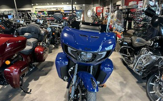 2024 Indian PURSUIT DARK HORSE