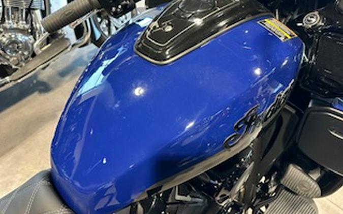 2024 Indian PURSUIT DARK HORSE