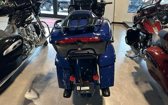 2024 Indian PURSUIT DARK HORSE
