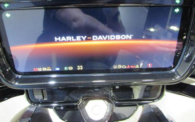 2026 Harley-Davidson® FLHXL - Street Glide® Limited