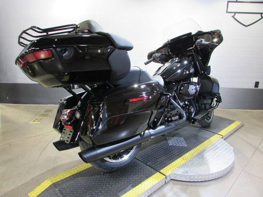 2026 Harley-Davidson® FLHXL - Street Glide® Limited