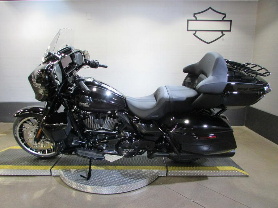 2026 Harley-Davidson® FLHXL - Street Glide® Limited