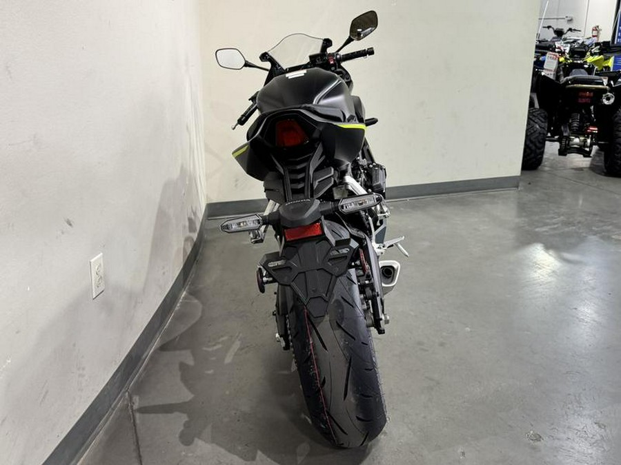 2026 Honda® CBR650R E-Clutch