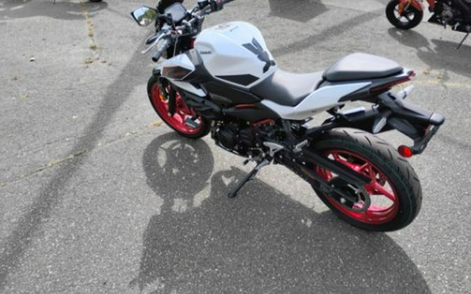 2026 Kawasaki Z500 SE ABS