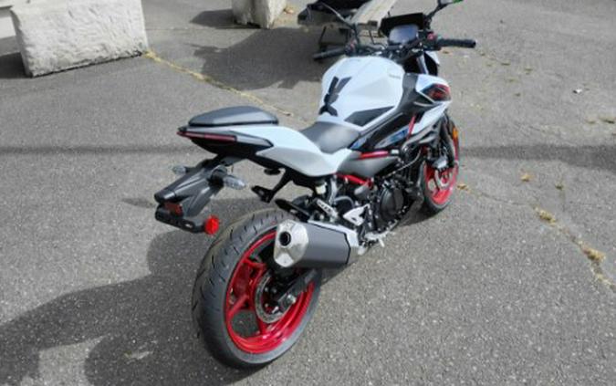2026 Kawasaki Z500 SE ABS