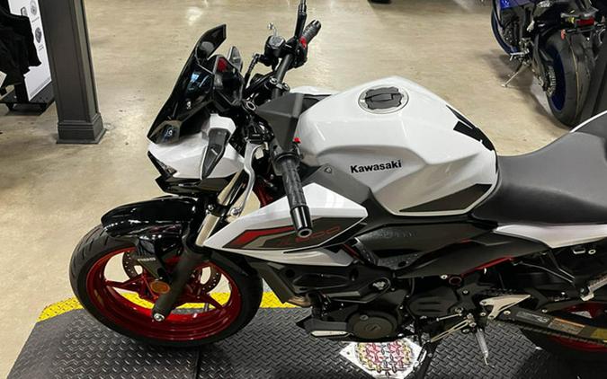 2026 Kawasaki Z500 SE ABS