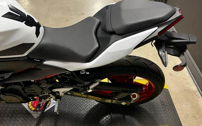 2026 Kawasaki Z500 SE ABS