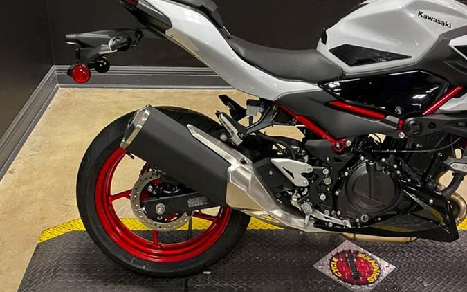 2026 Kawasaki Z500 SE ABS