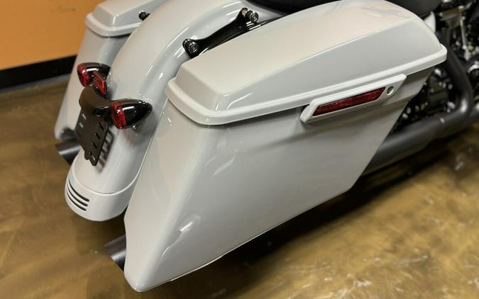 FLHRXS 2025 Road King Special