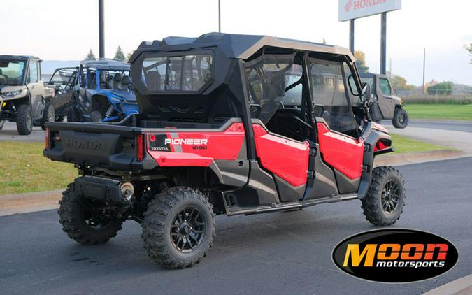 2023 Honda Pioneer 1000-6 Deluxe Crew DELUXE RED