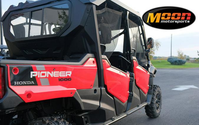 2023 Honda Pioneer 1000-6 Deluxe Crew DELUXE RED