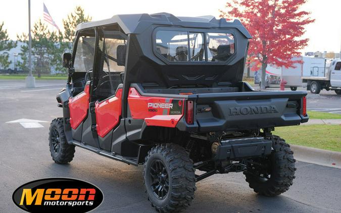 2023 Honda Pioneer 1000-6 Deluxe Crew DELUXE RED