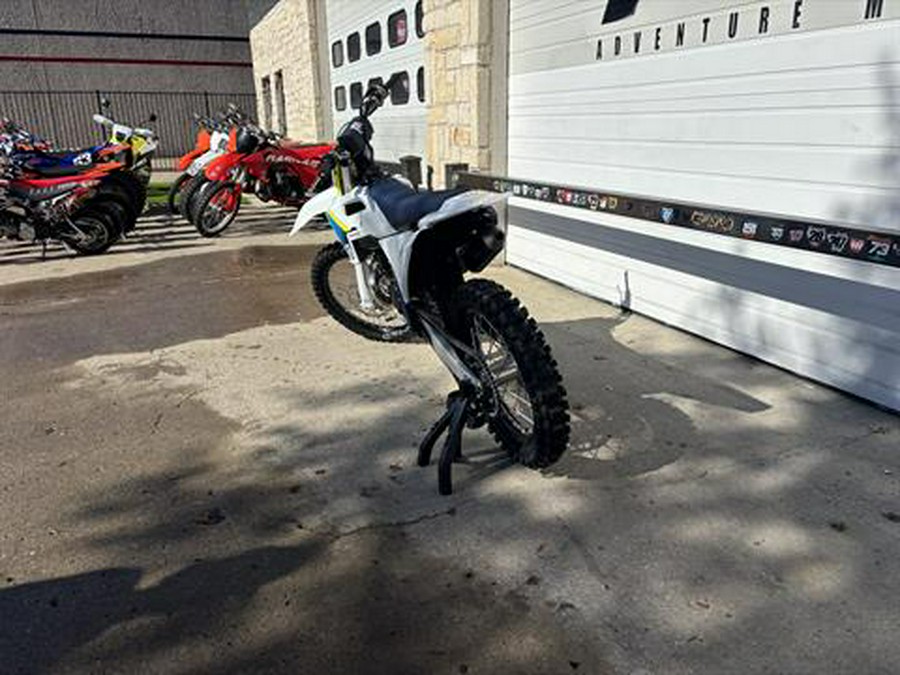 2025 Husqvarna TC 300