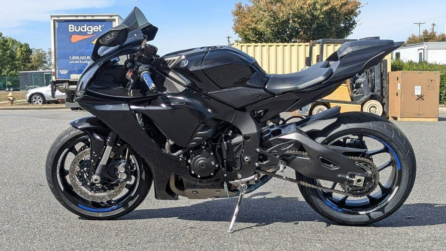 2022 Yamaha YZF-R1