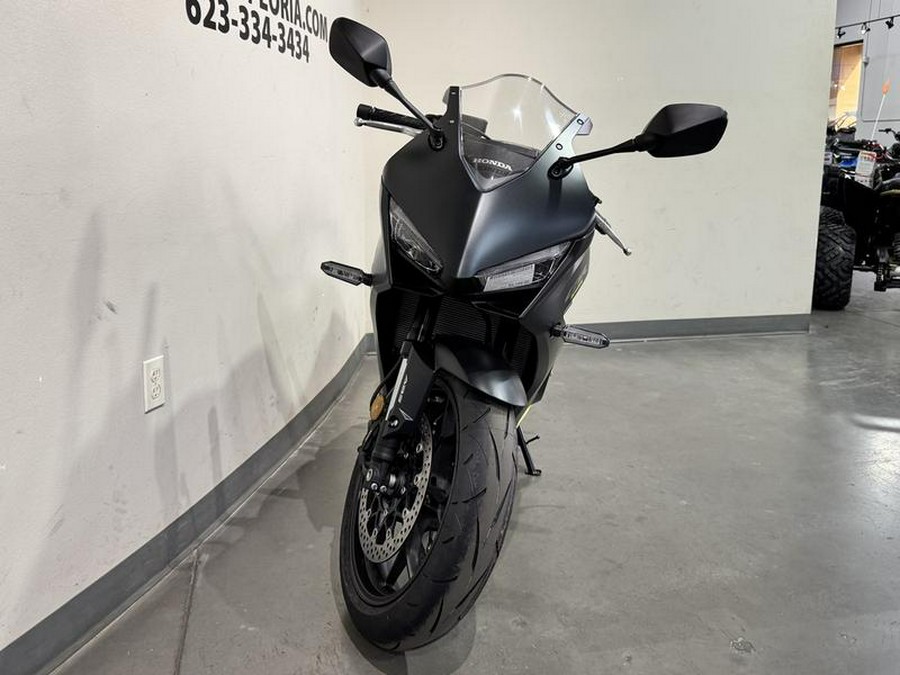 2026 Honda® CBR650R E-Clutch