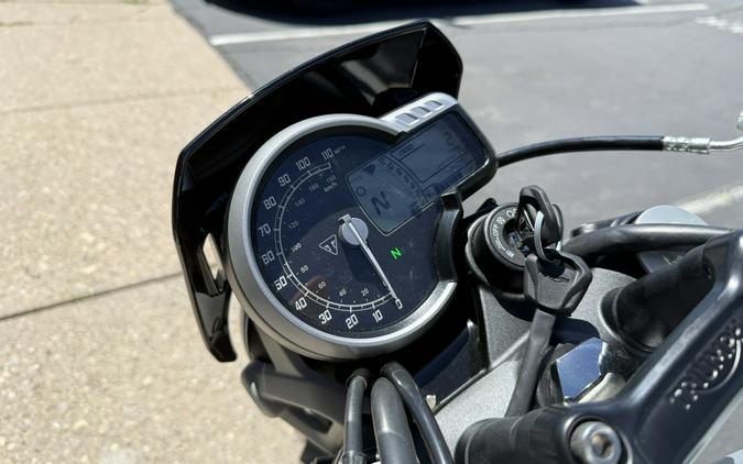 2026 Triumph Tracker 400 Aluminium Silver