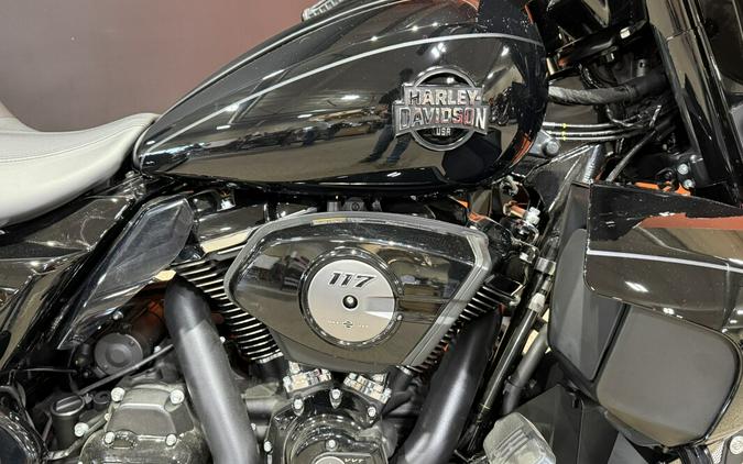 2026 Harley-Davidson® Street Glide Limited Black
