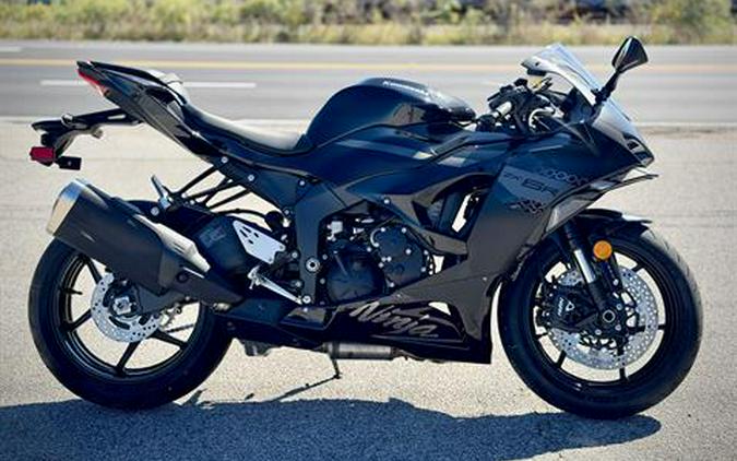 2027 Kawasaki NINJA® ZX™-6R ABS