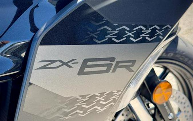 2027 Kawasaki NINJA® ZX™-6R ABS