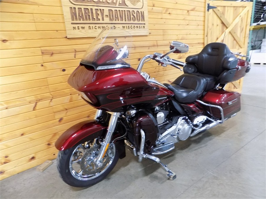 2015 Harley-Davidson CVO Road Glide Ultra