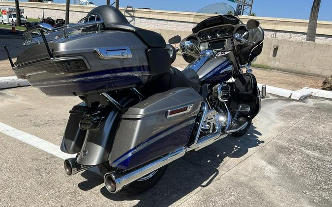 2016 Harley-Davidson® FLHTKSE - CVO™ Limited