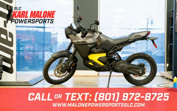 2025 Can-Am® Origin Carbon Black