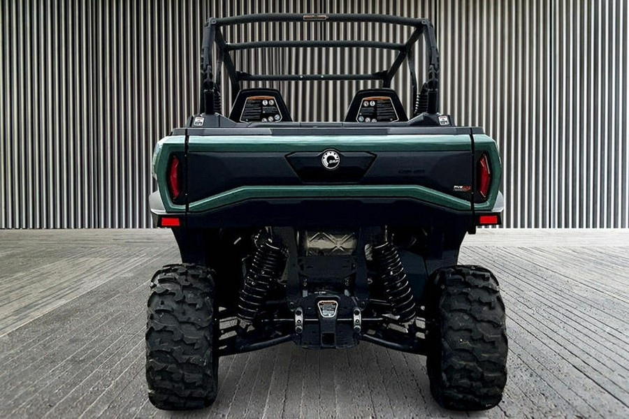 2025 Can-Am® Commander MAX DPS 1000R