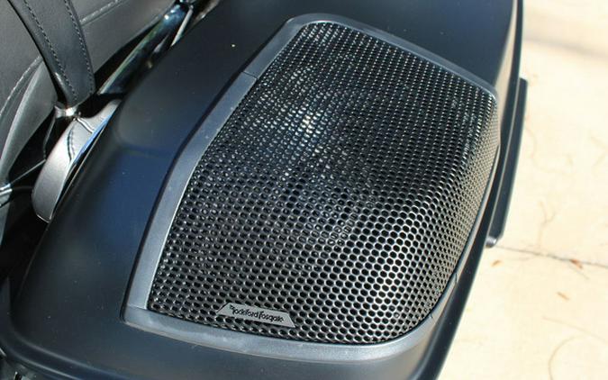 2022 Harley-Davidson FLHXS - Street Glide Special