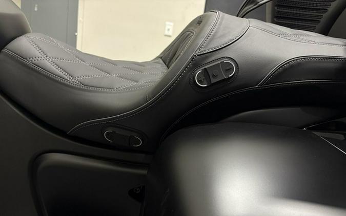 2025 Indian Pursuit Dark Horse Black Smoke