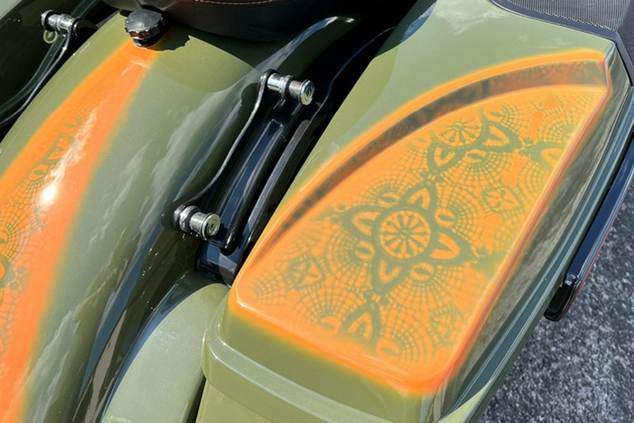 2018 Harley-Davidson FLHXS - Street Glide Special