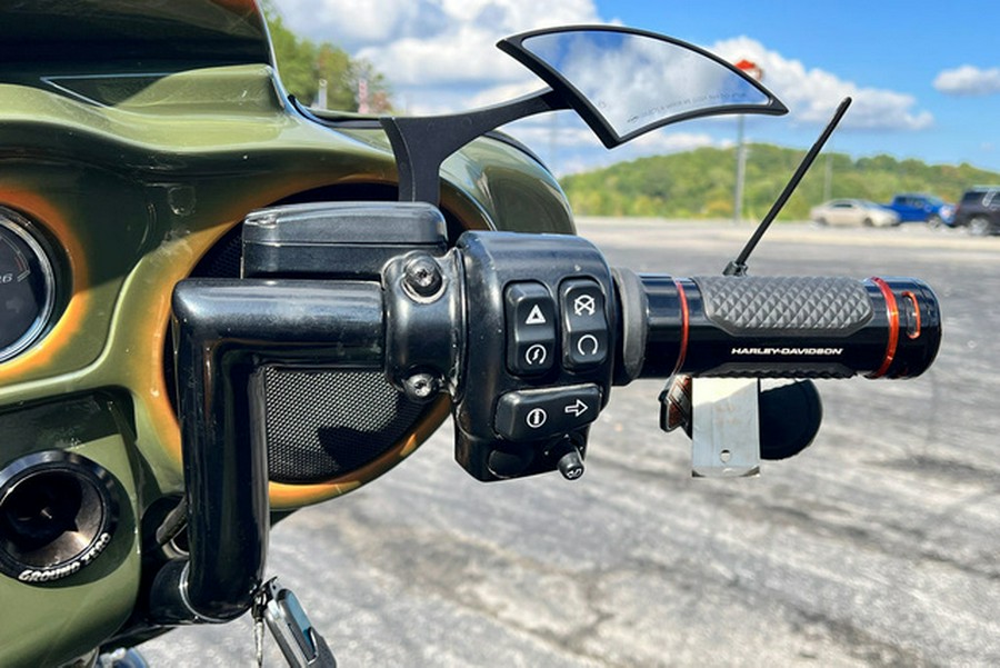 2018 Harley-Davidson FLHXS - Street Glide Special