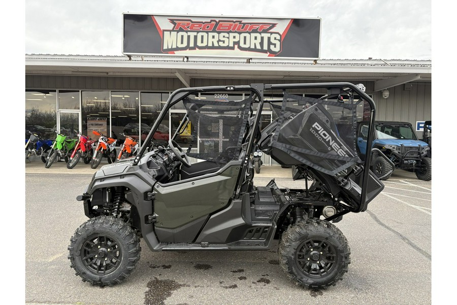 2025 Honda Pioneer 1000-5 Deluxe