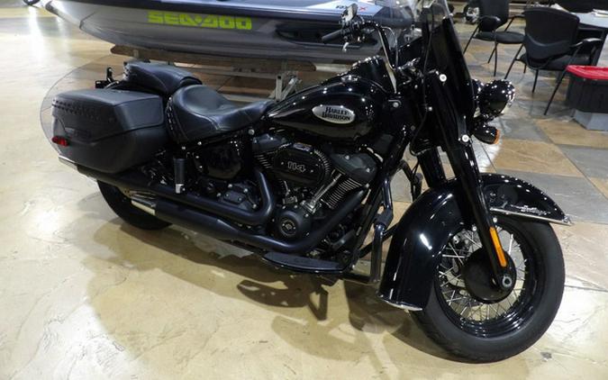 2023 Harley-Davidson FLHCS - Heritage Classic Heritage Classic