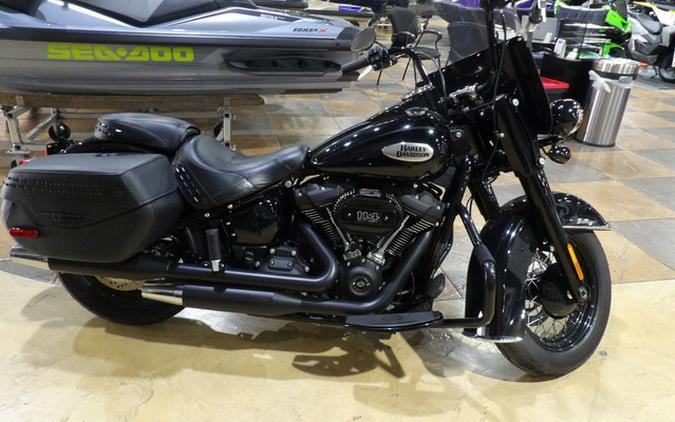 2023 Harley-Davidson FLHCS - Heritage Classic Heritage Classic