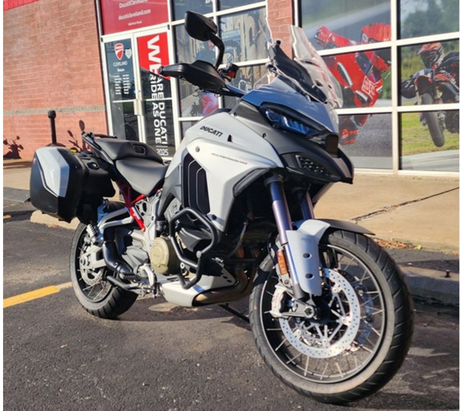 2023 Ducati Multistrada V4S Iceberg White - Spoked Wheels